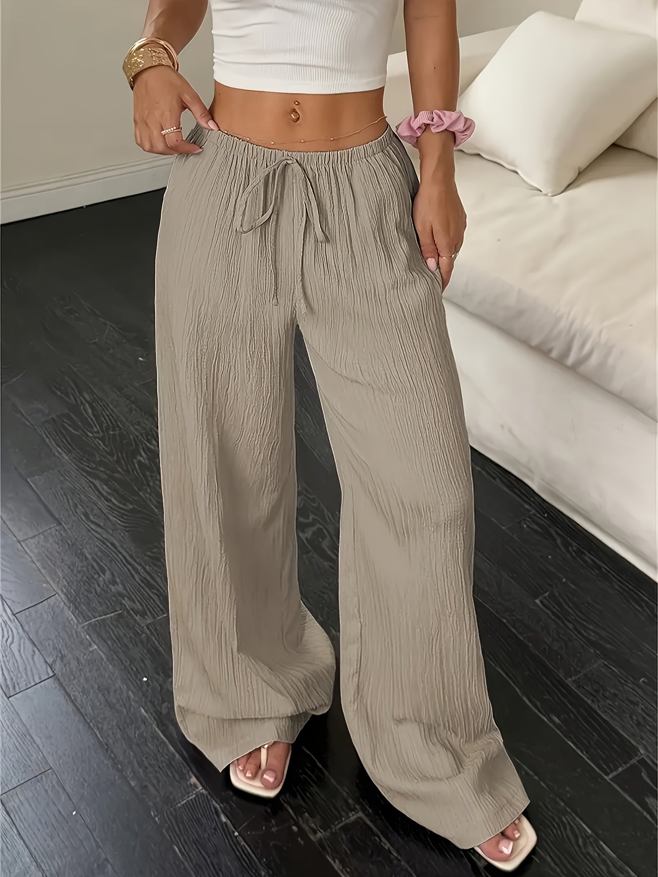 Kiora | Relaxed Straight-Leg Khaki Pants