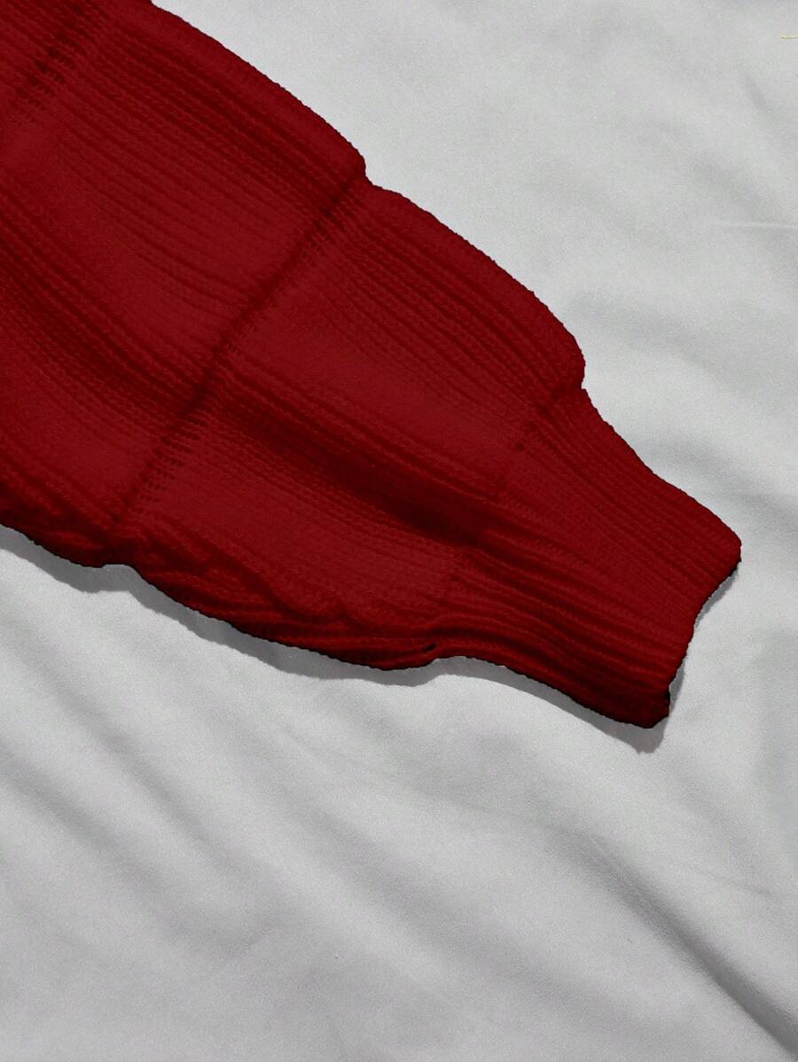 Lune | Cropped Cable Knit Sweater