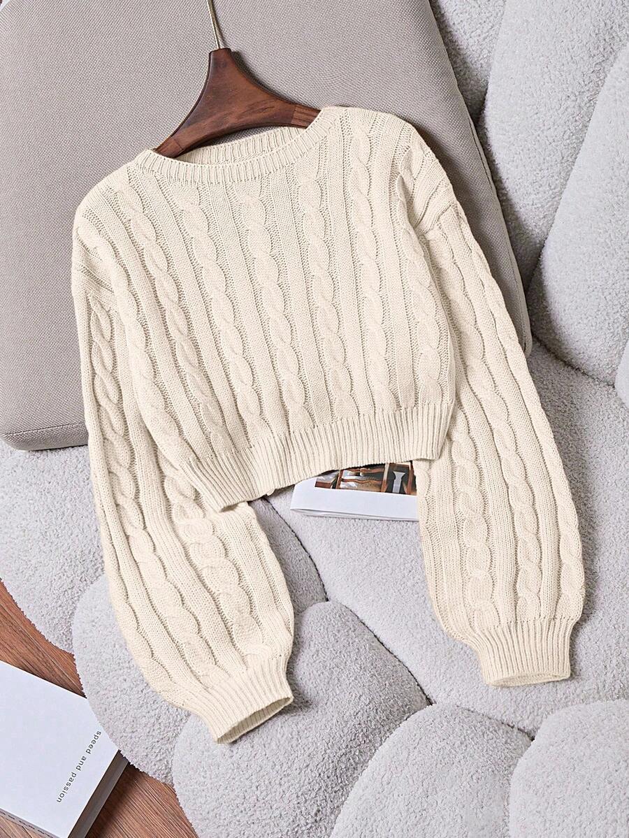 Lune | Cropped Cable Knit Sweater
