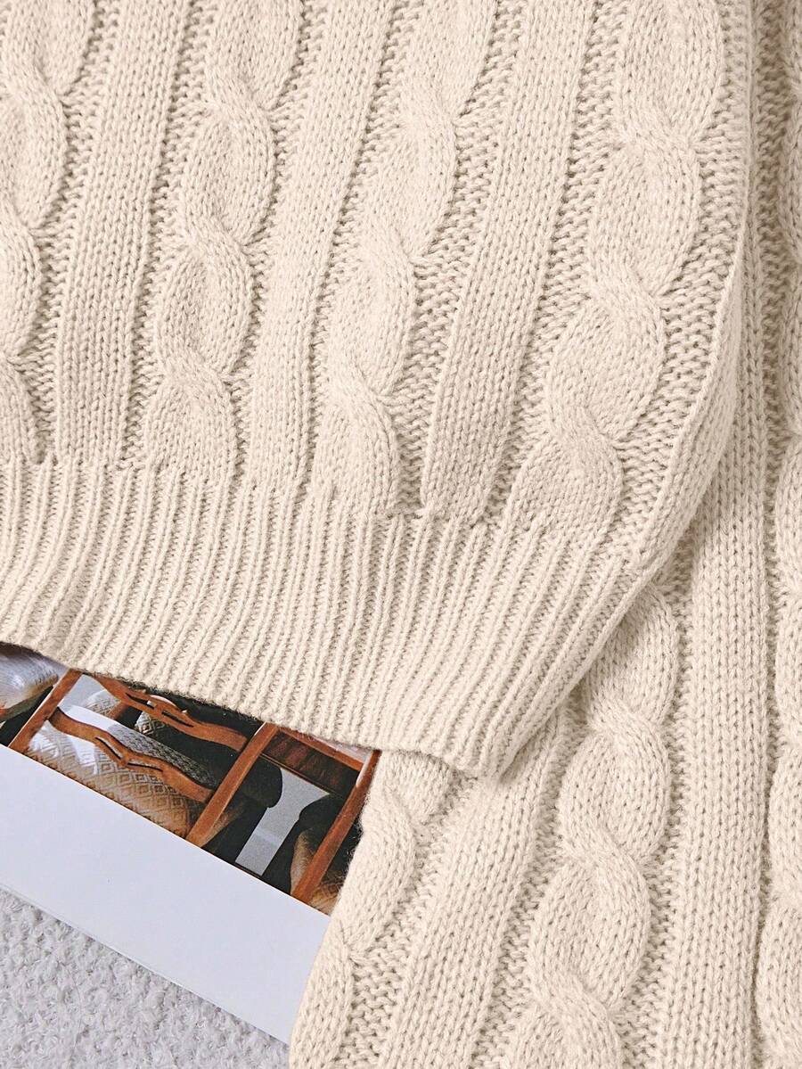 Lune | Cropped Cable Knit Sweater