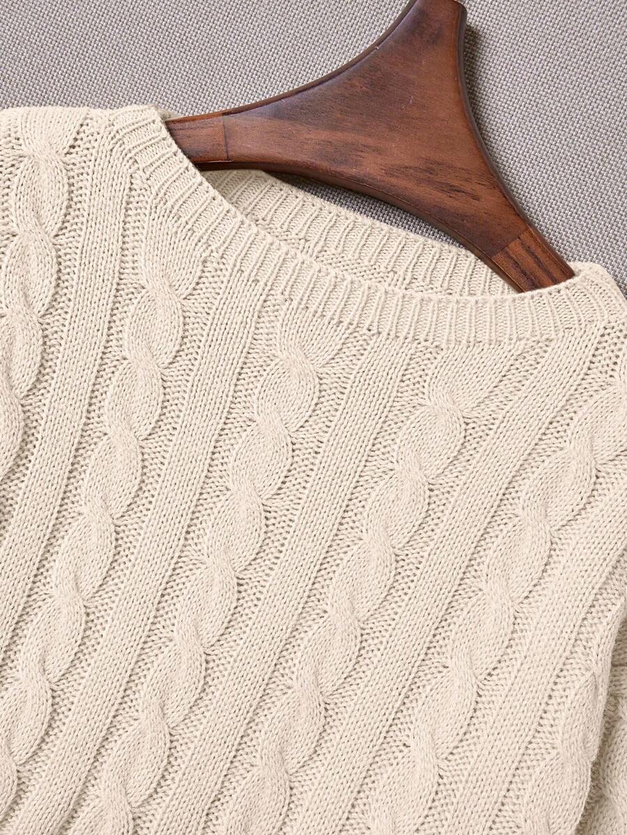 Lune | Cropped Cable Knit Sweater