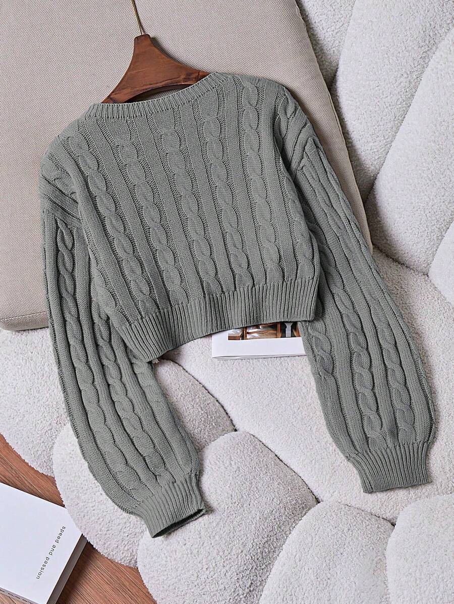 Lune | Cropped Cable Knit Sweater