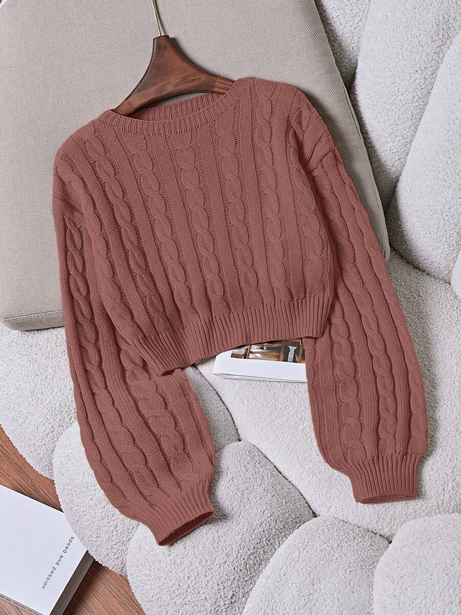 Lune | Cropped Cable Knit Sweater