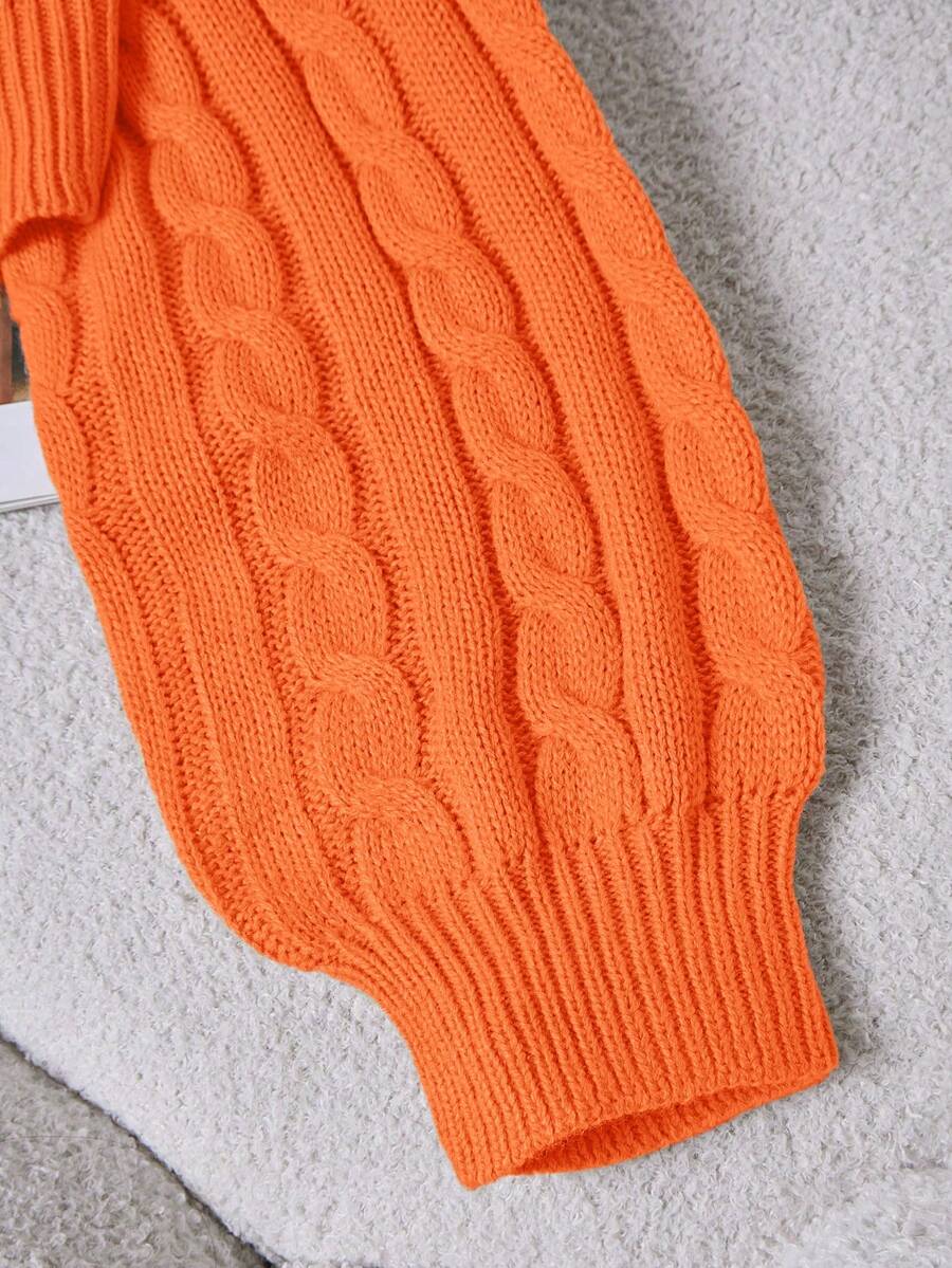 Lune | Cropped Cable Knit Sweater
