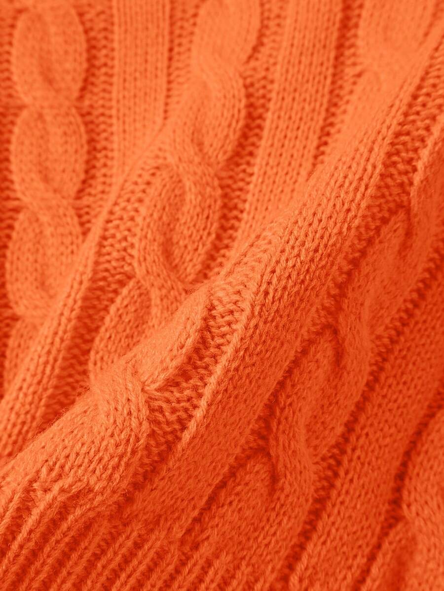 Lune | Cropped Cable Knit Sweater