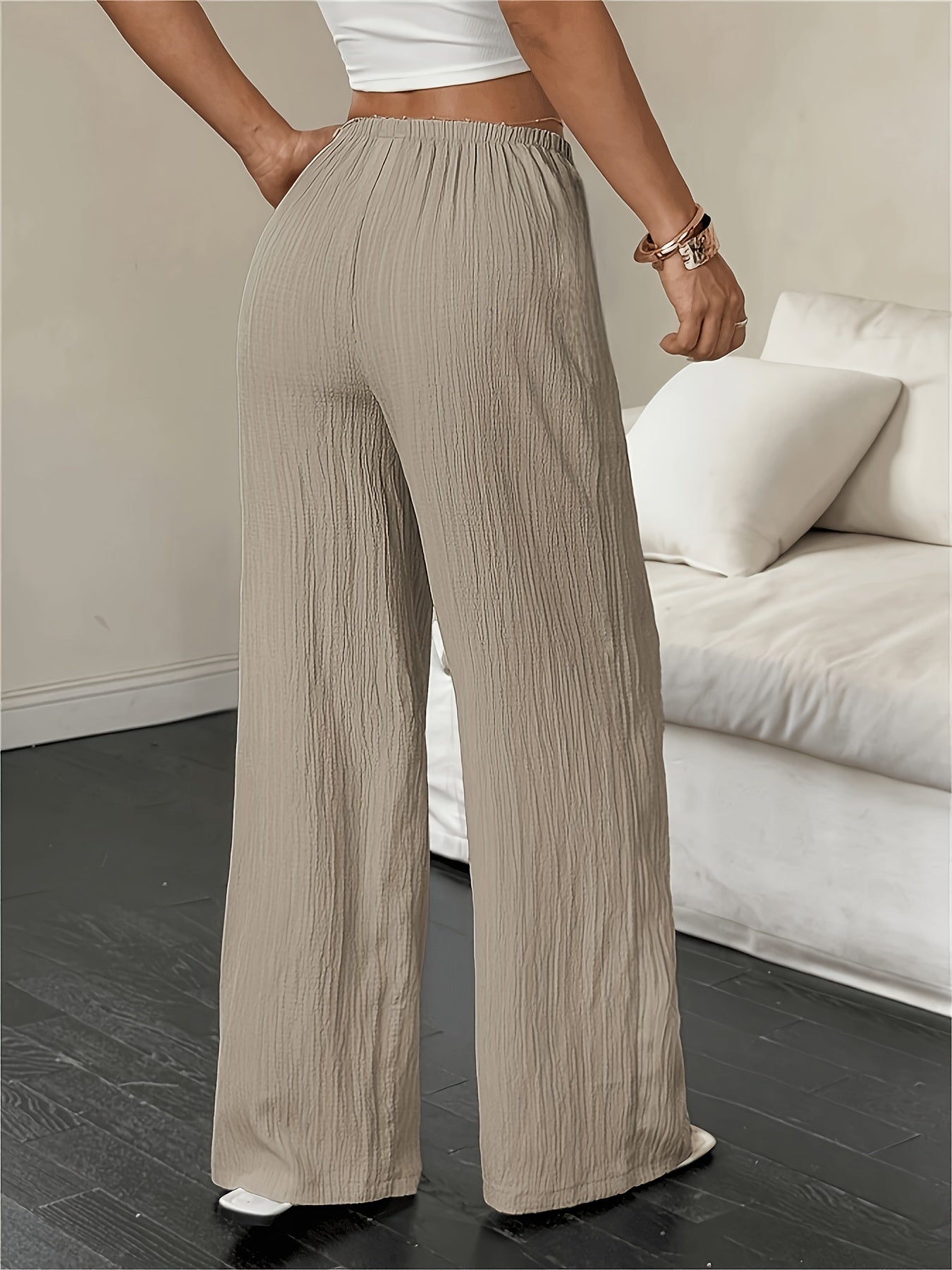 Kiora | Relaxed Straight-Leg Khaki Pants