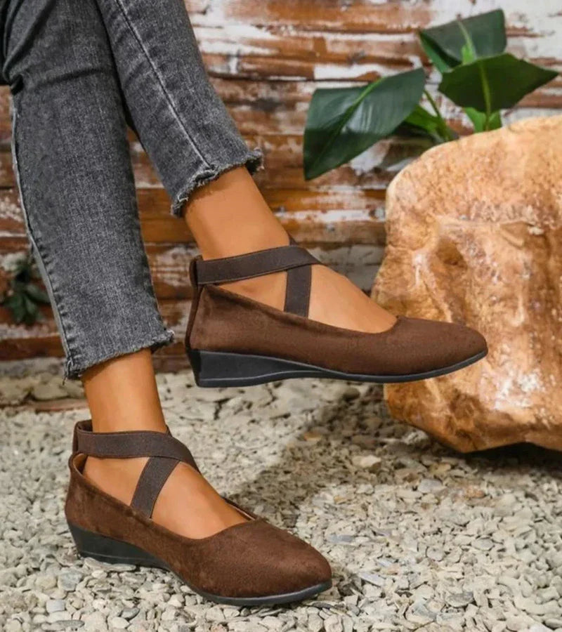 Vittoria | Closed-Toe Wedge Ballet Flats