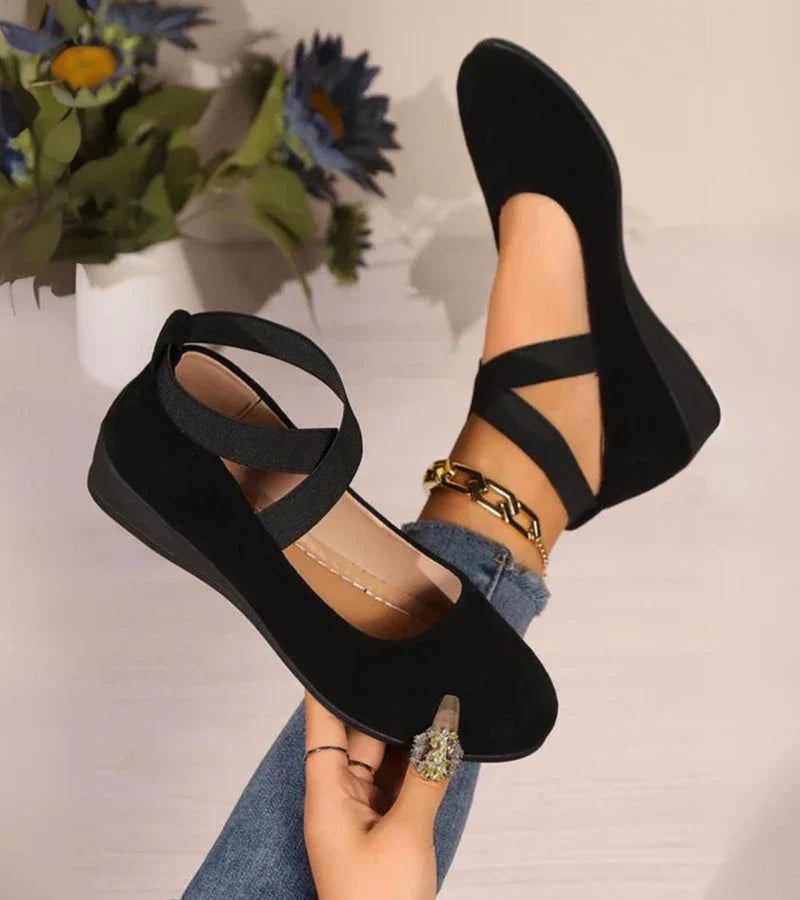 Vittoria | Closed-Toe Wedge Ballet Flats