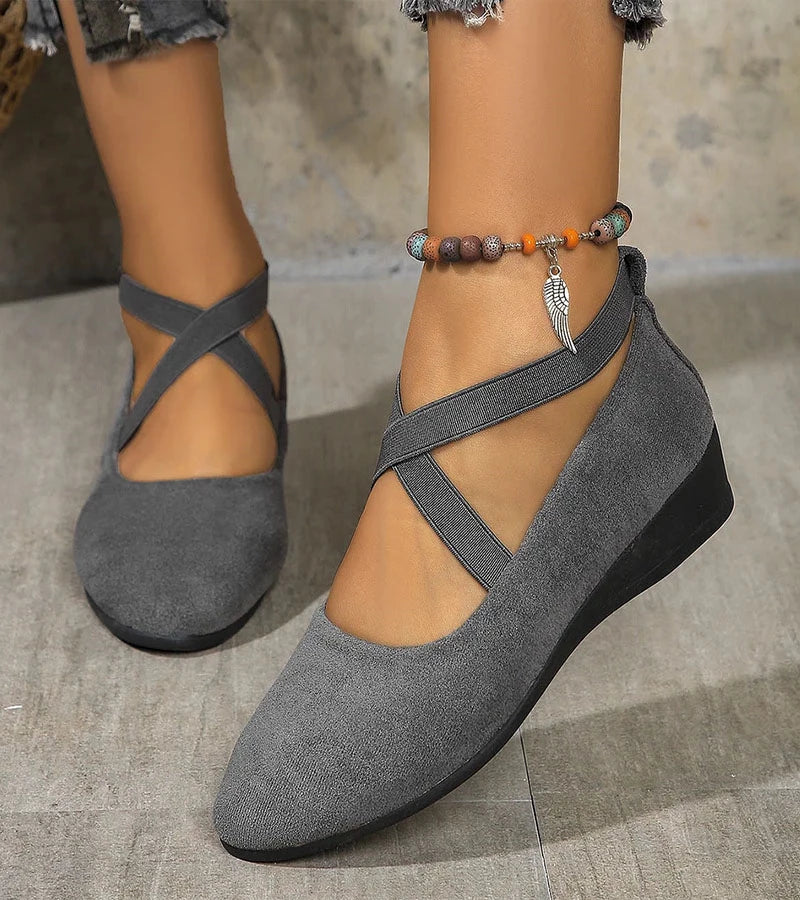 Vittoria | Closed-Toe Wedge Ballet Flats