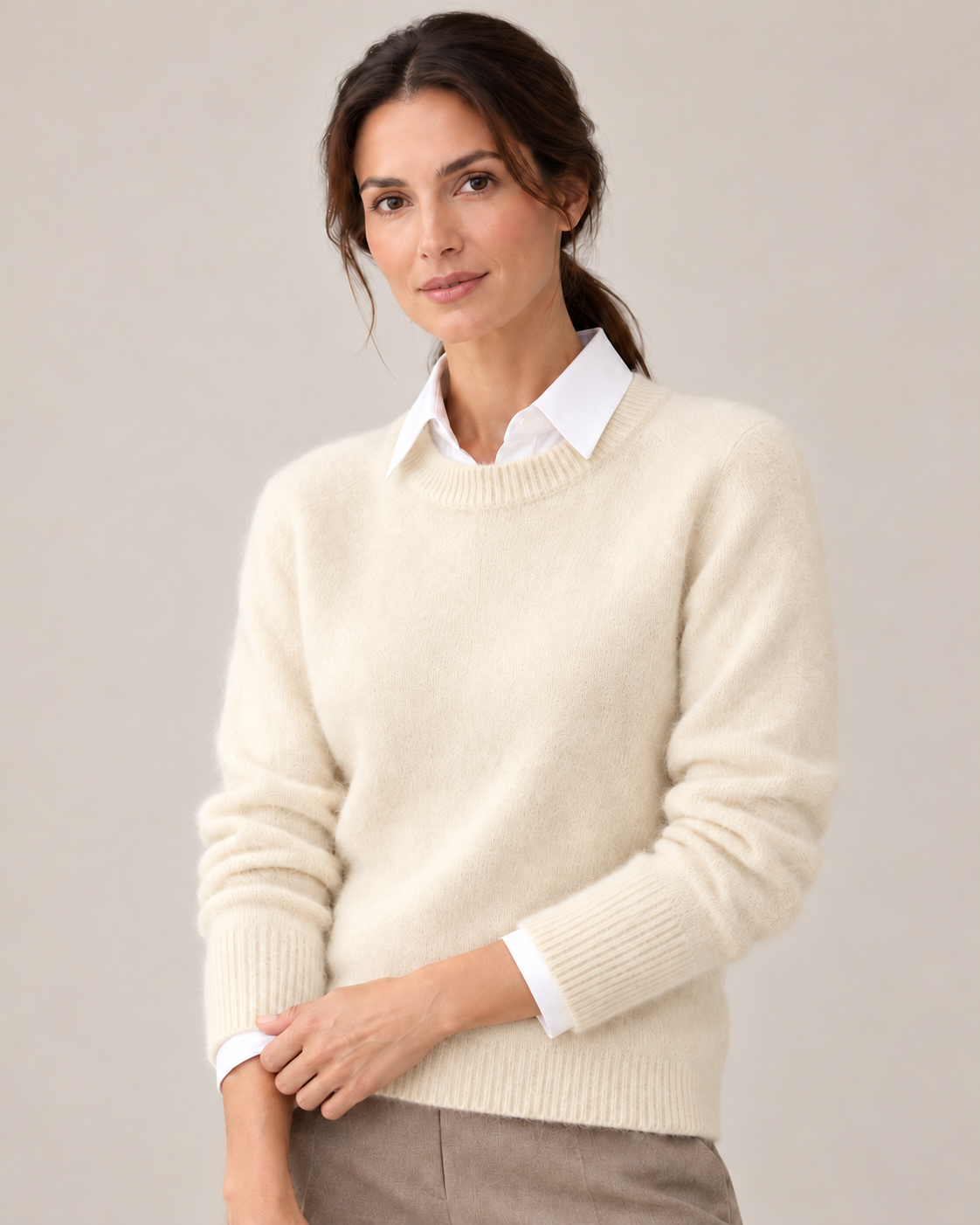 Women's Cashmere Sweater in Cream